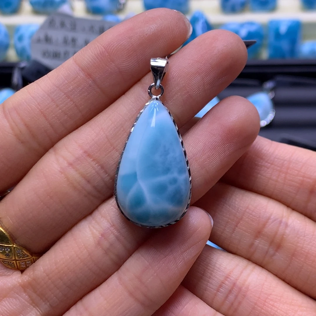 针钠钙石（海纹石）未镶嵌颈饰水滴吊坠色差略异