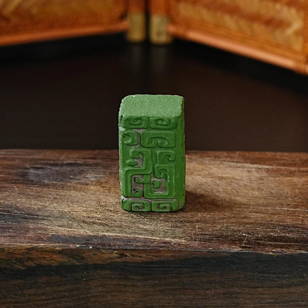 【0248】宜兴原矿紫砂全手工刻绘绿泥盖置紫砂杯盖置