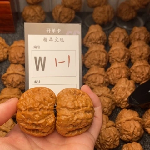 吊坠桃核我是第一百41