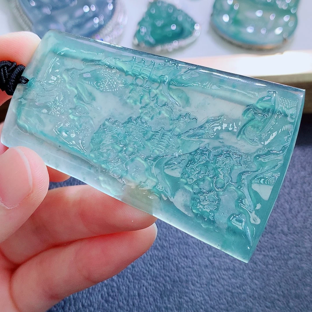 翡翠未镶嵌颈饰翡翠