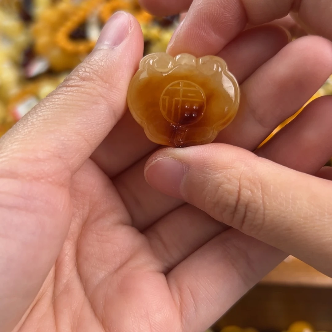 琥珀未镶嵌珠宝奇石