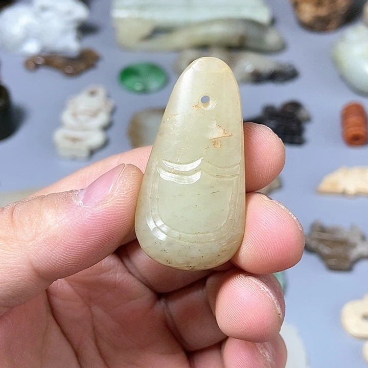 和田玉未镶嵌颈饰82