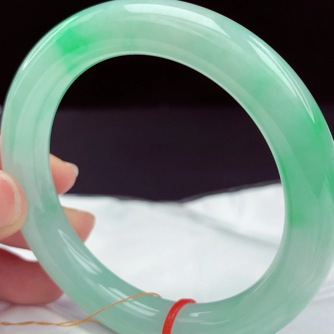 翡翠未镶嵌手镯55圆镯082