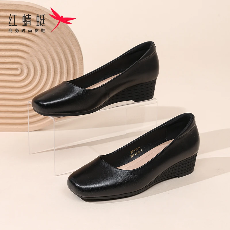 红蜻蜓女鞋春季平底坡跟职业软底小皮鞋女真皮不累脚妈妈鞋单鞋黑