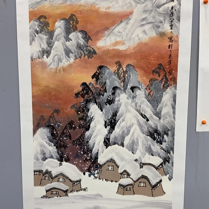 手绘作品等多种形式进行