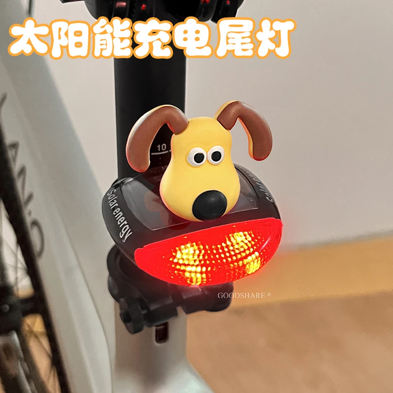 自行车后尾灯太阳能充电夜骑警示灯可爱卡通山地单车骑行装备配件