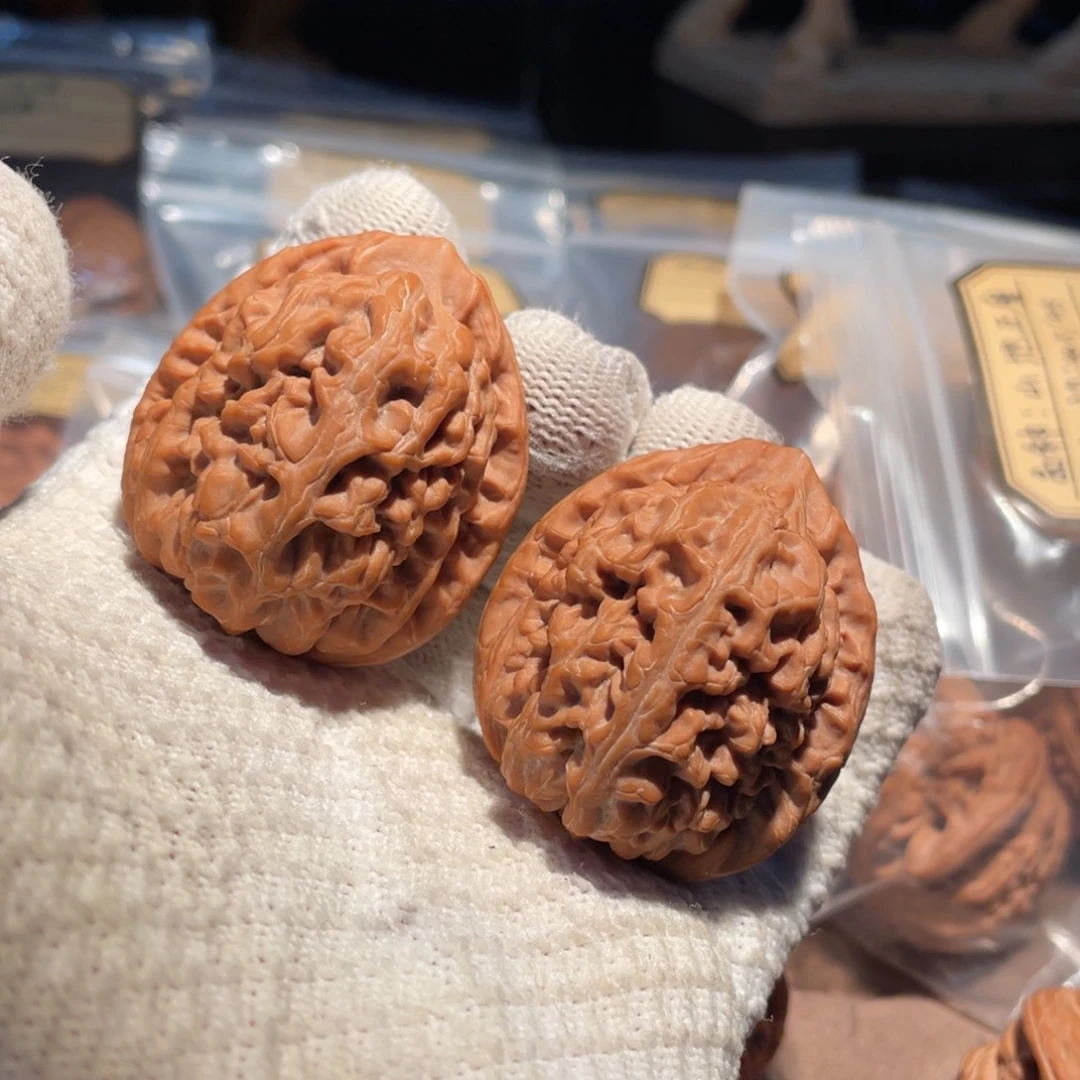 M***H把件文玩核桃40红锦鲤