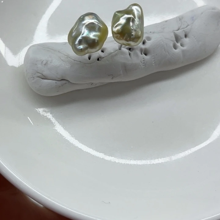 银S925镶嵌耳饰海水珍珠