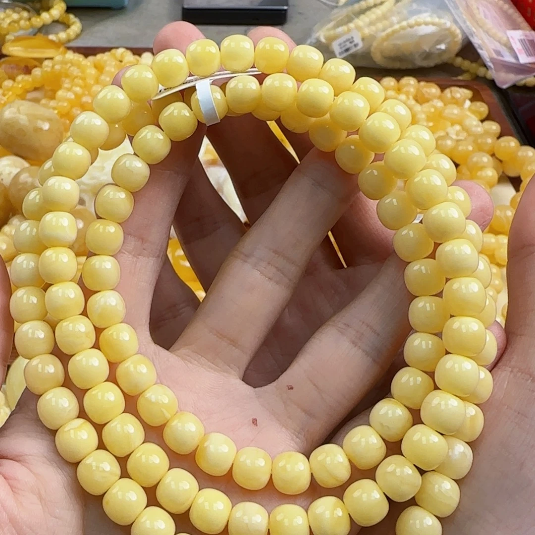 蜜蜡未镶嵌珠宝奇石