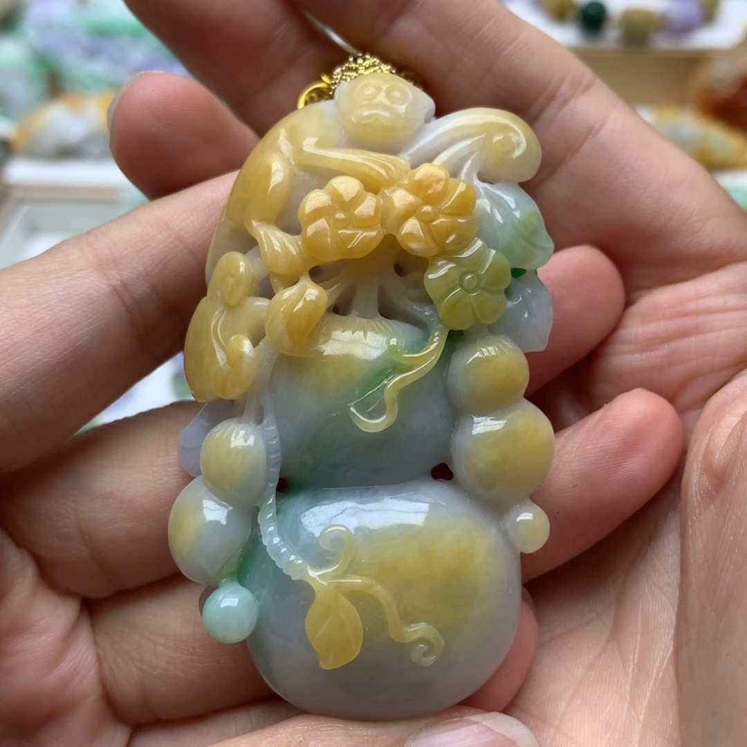 翡翠未镶嵌颈饰翡翠