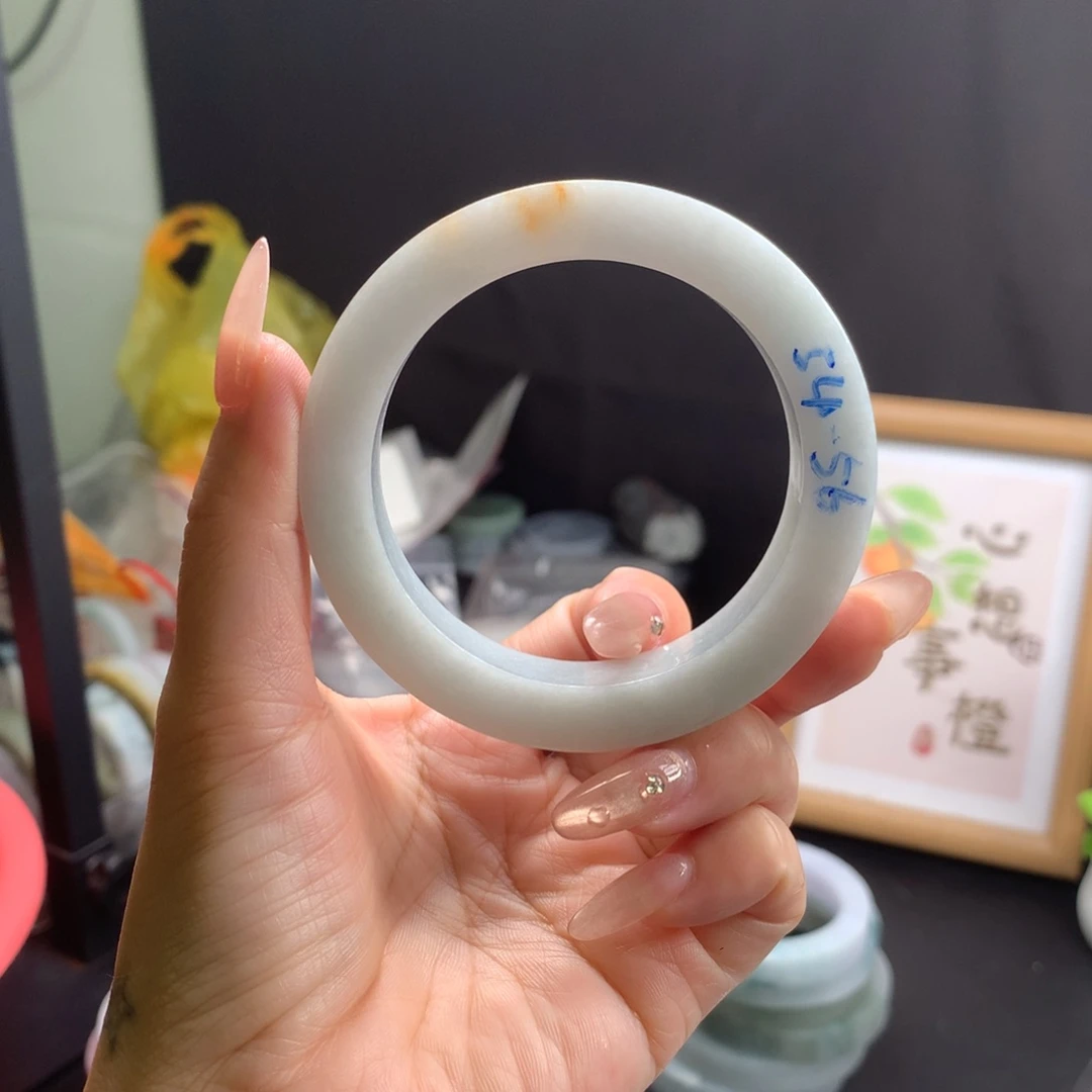 未镶嵌手镯定制翡翠