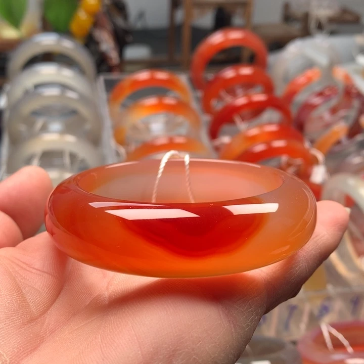 玛瑙/玉髓未镶嵌手镯