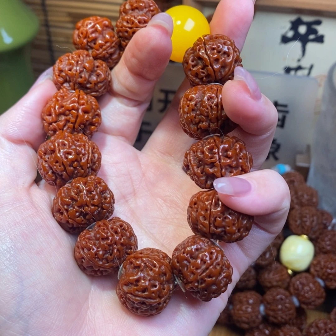 金刚菩提吊坠206。 肉。蜜