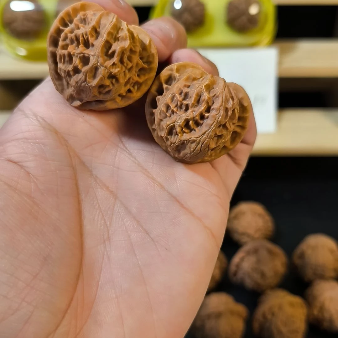 文玩核桃吊坠37宫灯