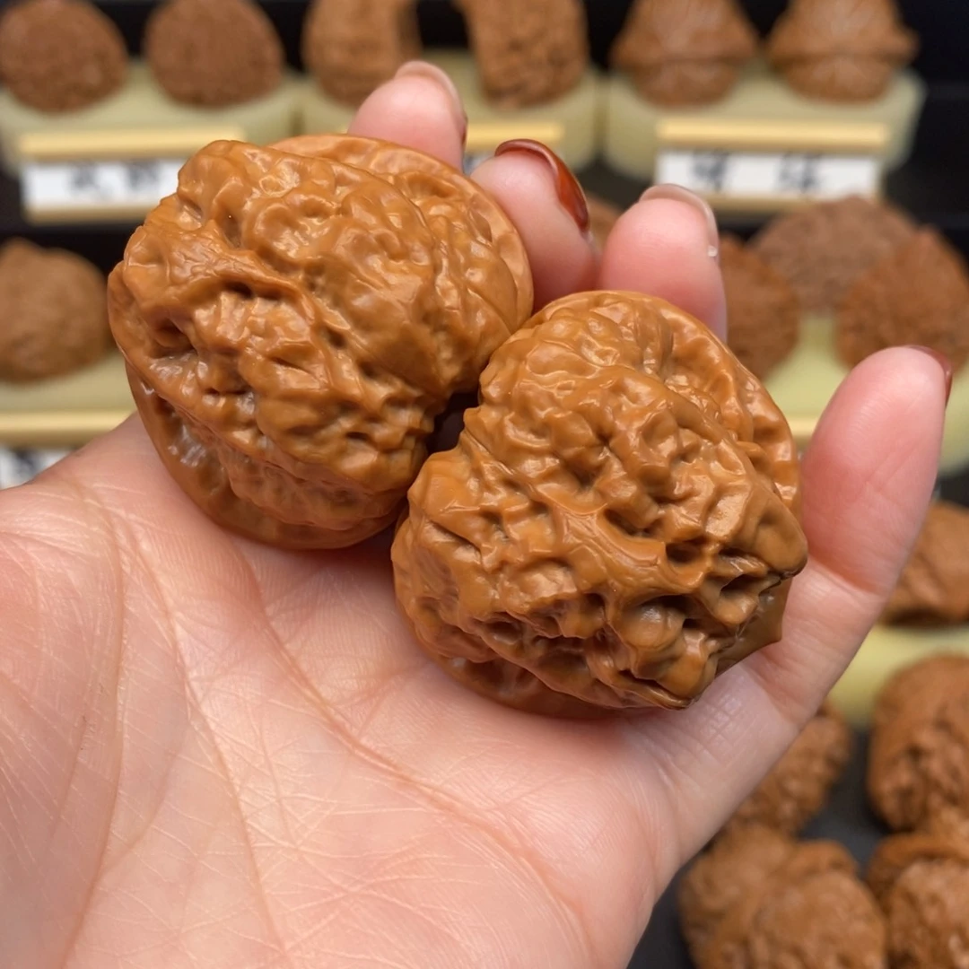 吊坠文玩核桃隆**属蛤蟆