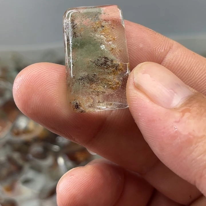 未镶嵌吊坠(赠链)水晶