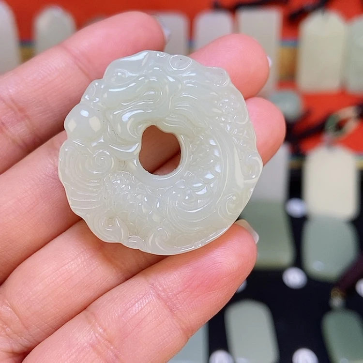 【闪购商品】颈饰未镶嵌和田玉