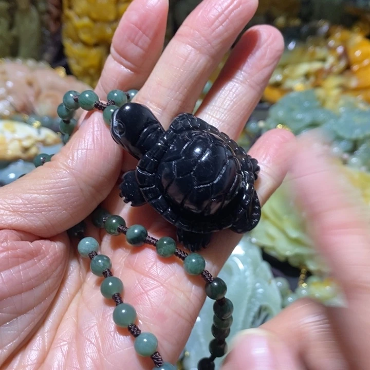 蛇纹石玉岫玉吊坠未镶嵌