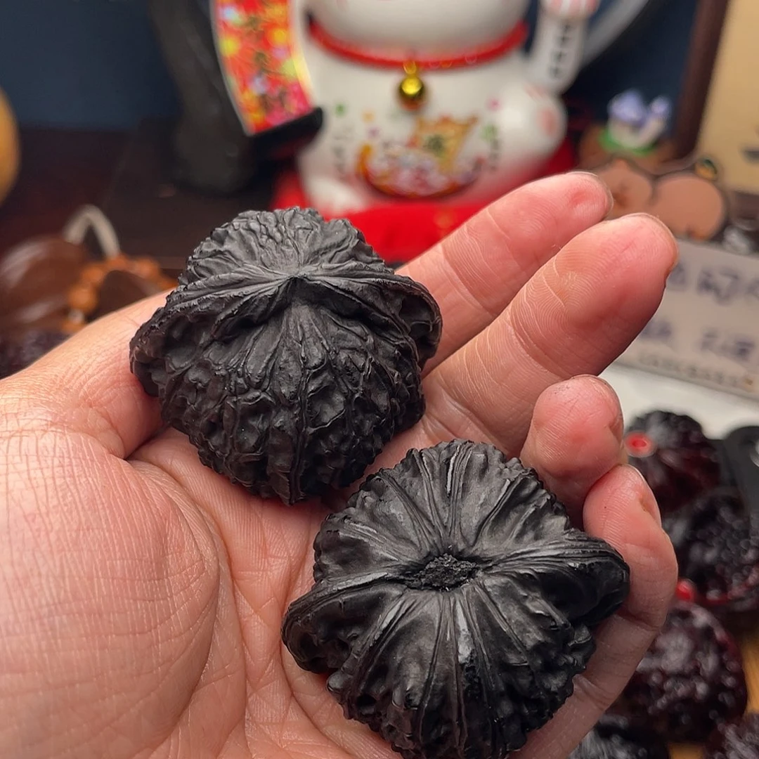 吊坠文玩核桃?*荣漏核