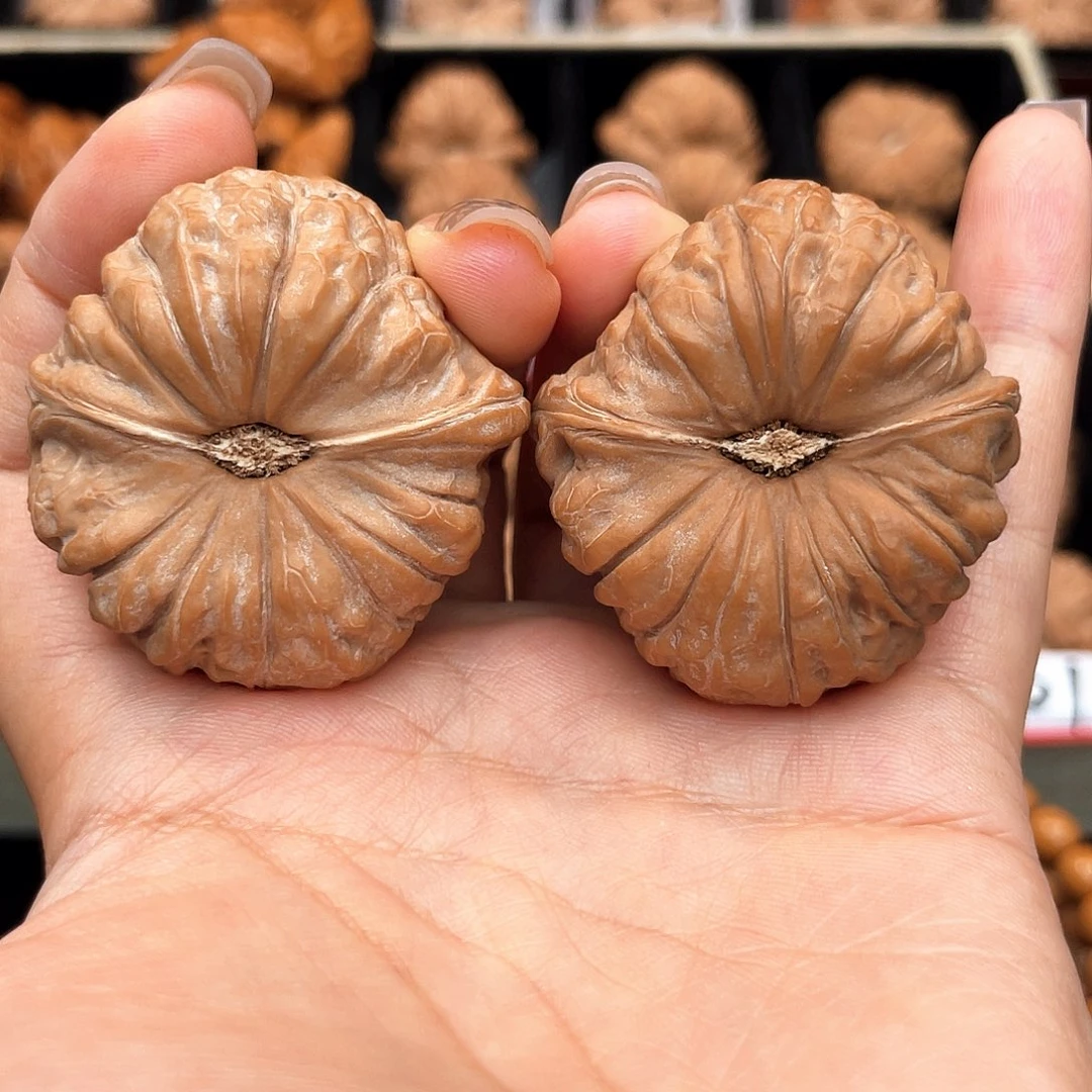 文玩核桃吊坠41超精对兜小异形，肉纹对歪4168