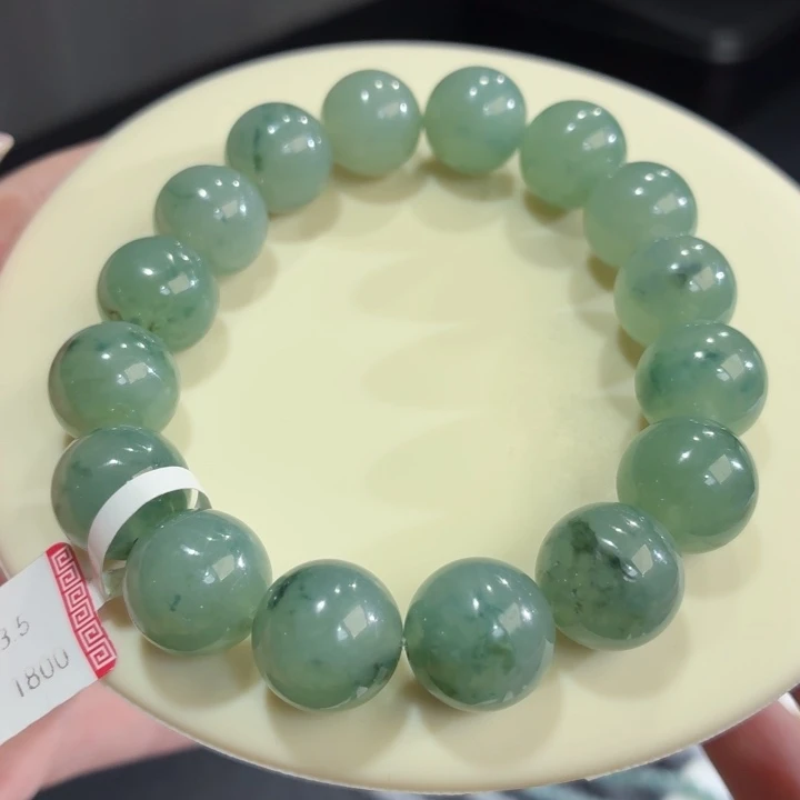 翡翠未镶嵌手链冰胶绿底飘花卡13.5
