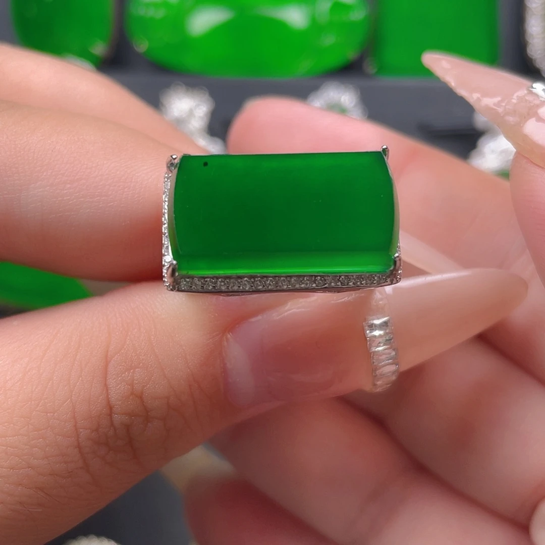 未镶嵌戒指翡翠马鞍