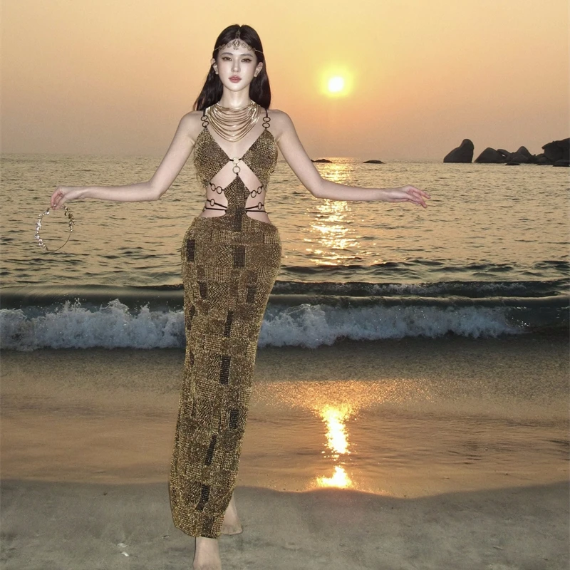 新款泳衣女款性感约会显瘦绝美比基尼纯欲风高级感泡温泉度假泳装