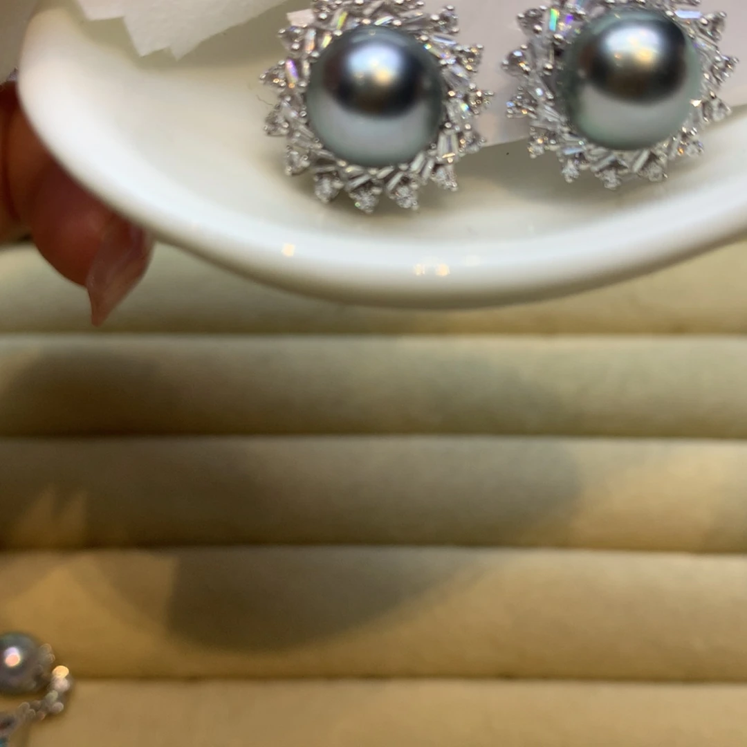 银S925镶嵌耳饰海水珍珠