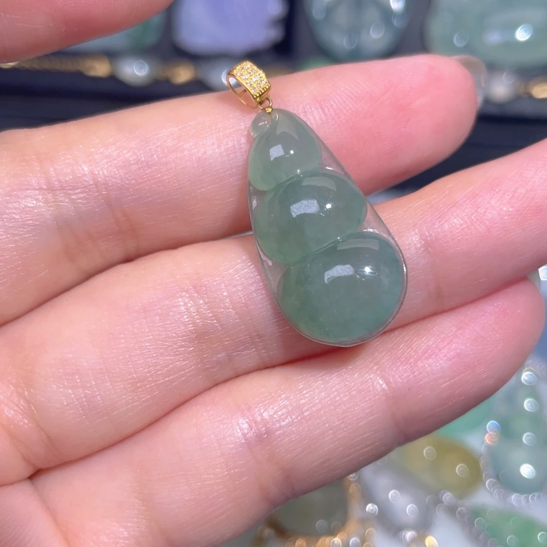 颈饰18K金镶嵌翡翠翡翠