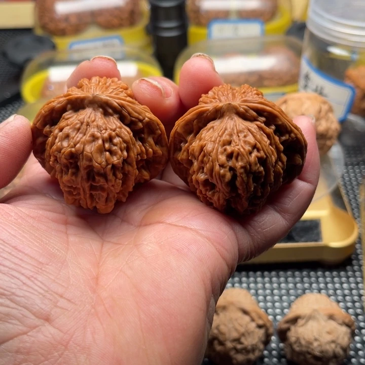 文玩核桃把件全品山西汗高楼46