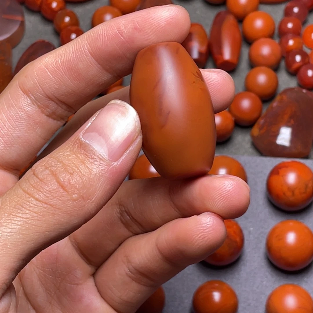 L***霖南红玛瑙南红未镶嵌天然原矿南红桶珠21×35毫米