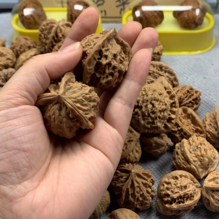 R***k文玩核桃吊坠异形单只