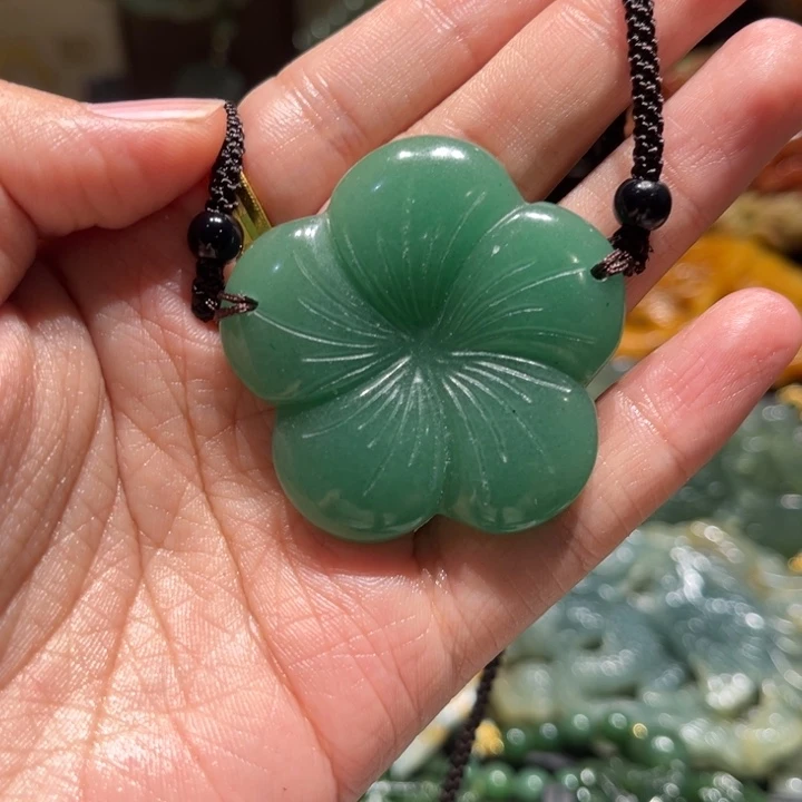 岫玉未镶嵌毛衣链