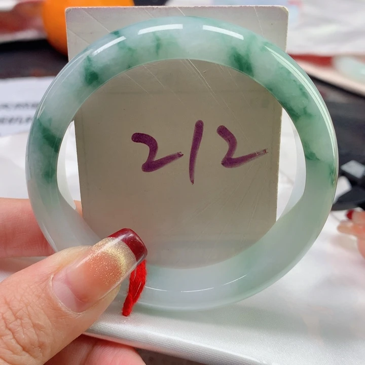 翡翠手镯未镶嵌天然翡翠56圈口