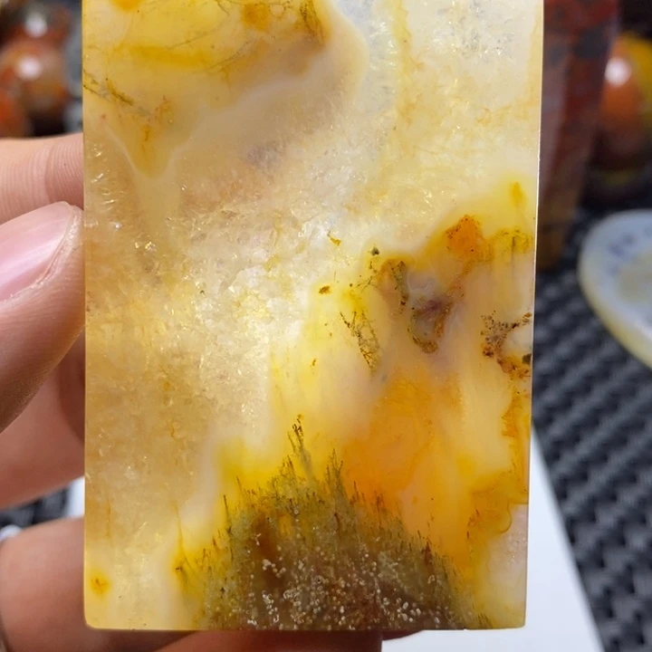 玛瑙/玉髓颈饰未镶嵌铁**云