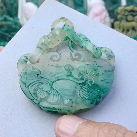 未镶嵌独山玉吊坠(不含链)