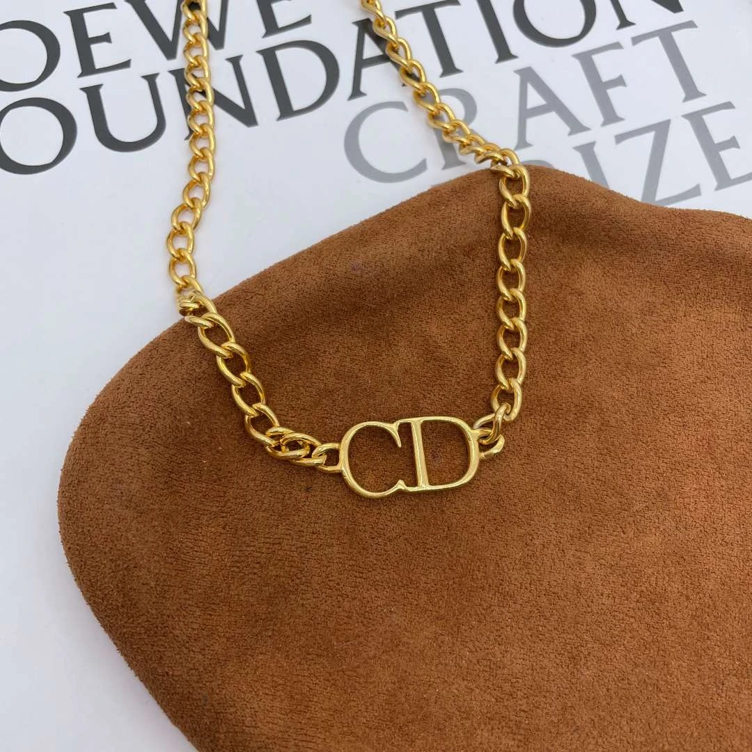 95新 DIOR/迪奥 金色简约CD字母项链/d06264