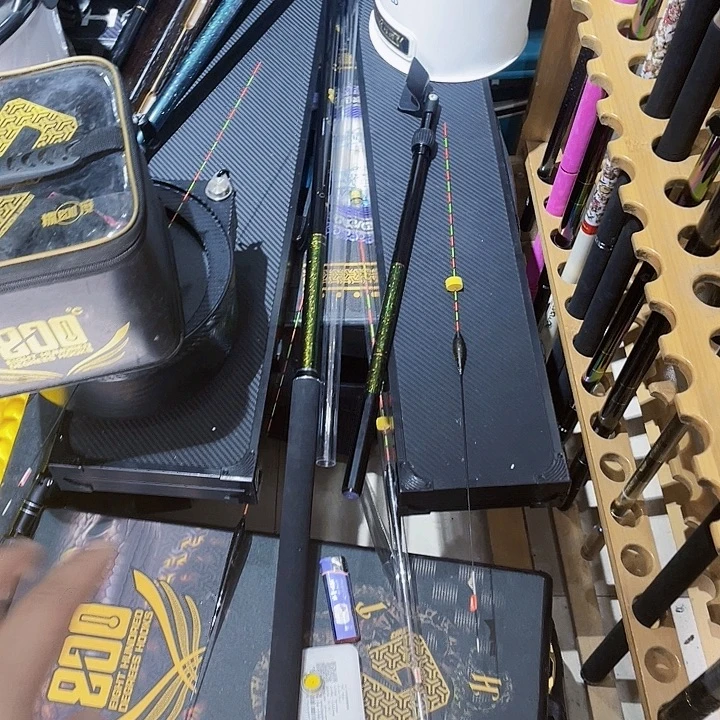 茅草黑金极竞技支架