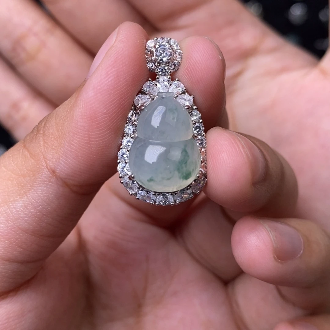 翡翠银S925镶嵌吊坠(赠链)