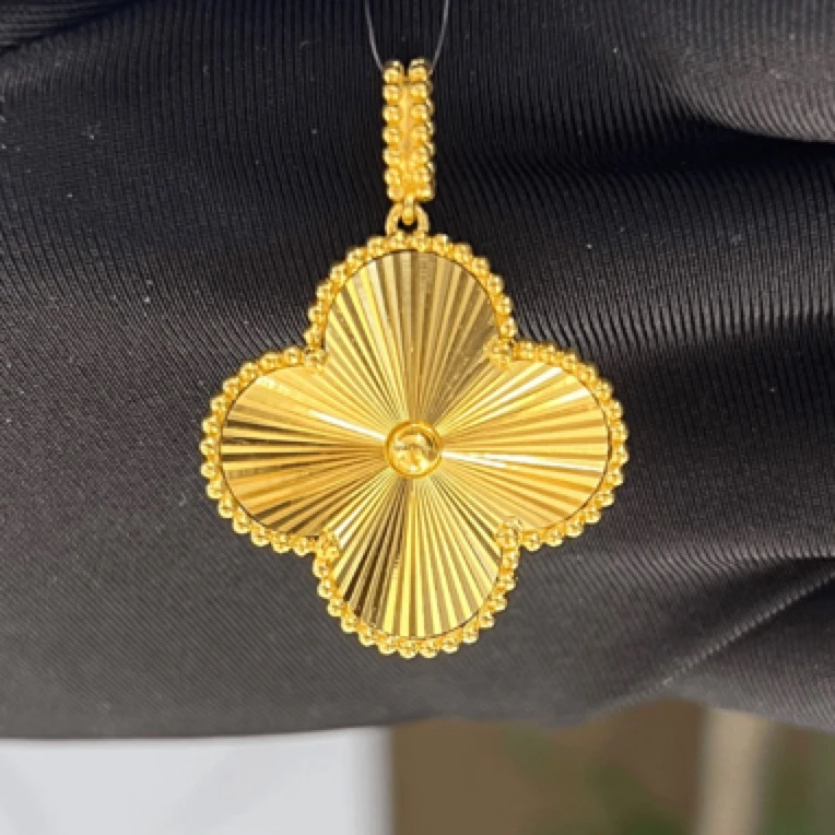 足金999 精品时尚镭射爆闪五花黄金吊坠