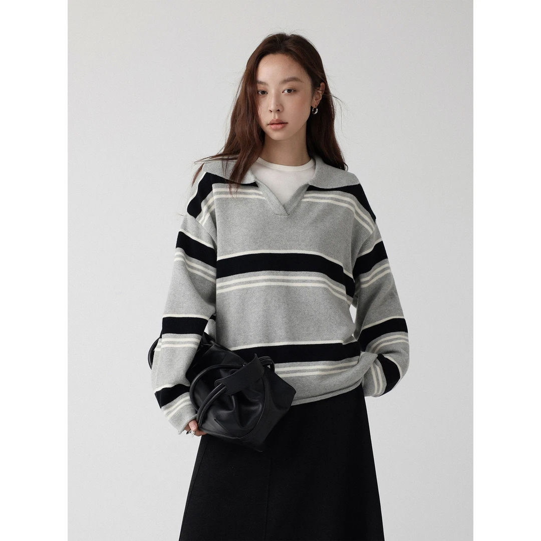 低卡LOWCALORIE‘智性灰韵’大翻领宽条纹长袖套头内搭外穿毛衣