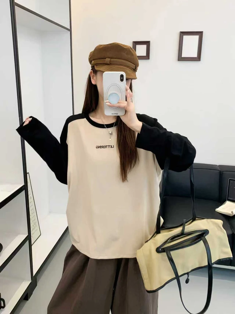 （356秋）长袖圆领中长款女休闲风拼接胸前字母元素韩版宽松薄款