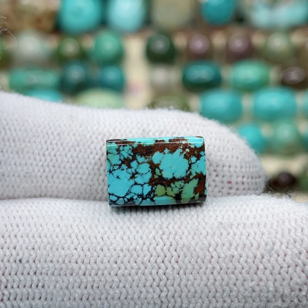 未镶嵌绿松石颈饰