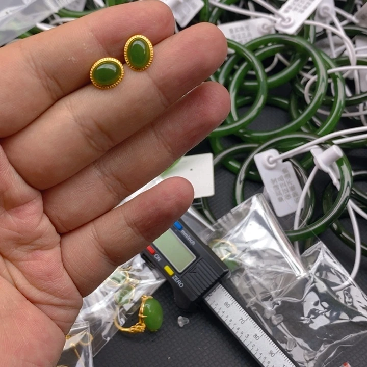 和田玉（碧玉）耳饰银S925镀金镶嵌