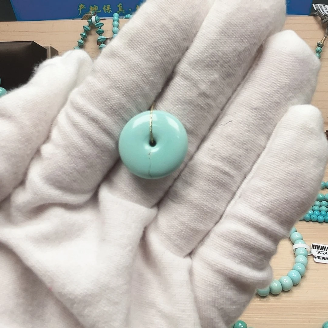 绿松石雕刻未镶嵌