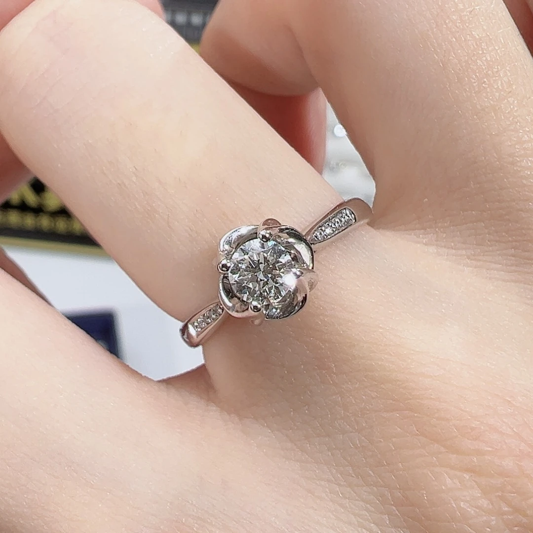 天然钻石戒指/指环18K金镶嵌W19100258