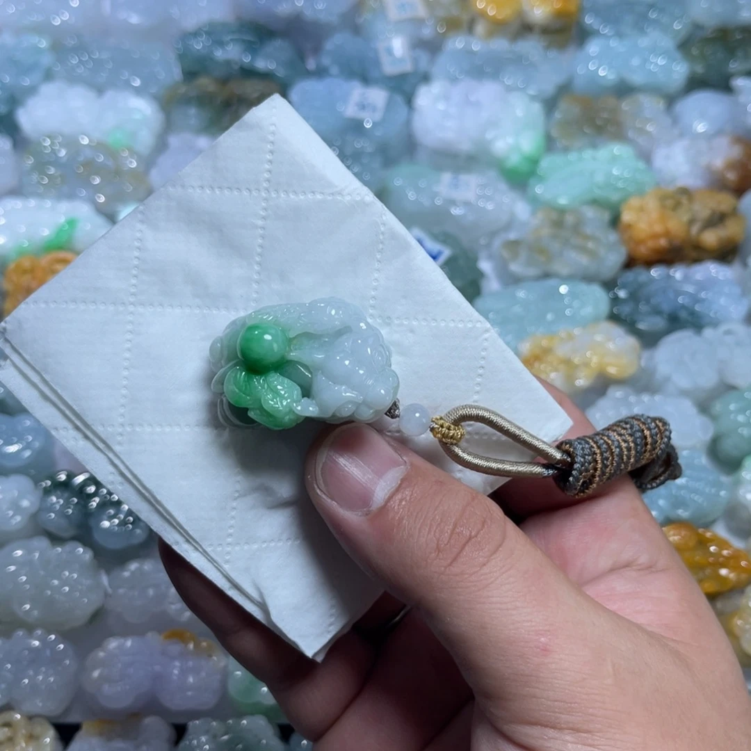 翡翠未镶嵌颈饰天然