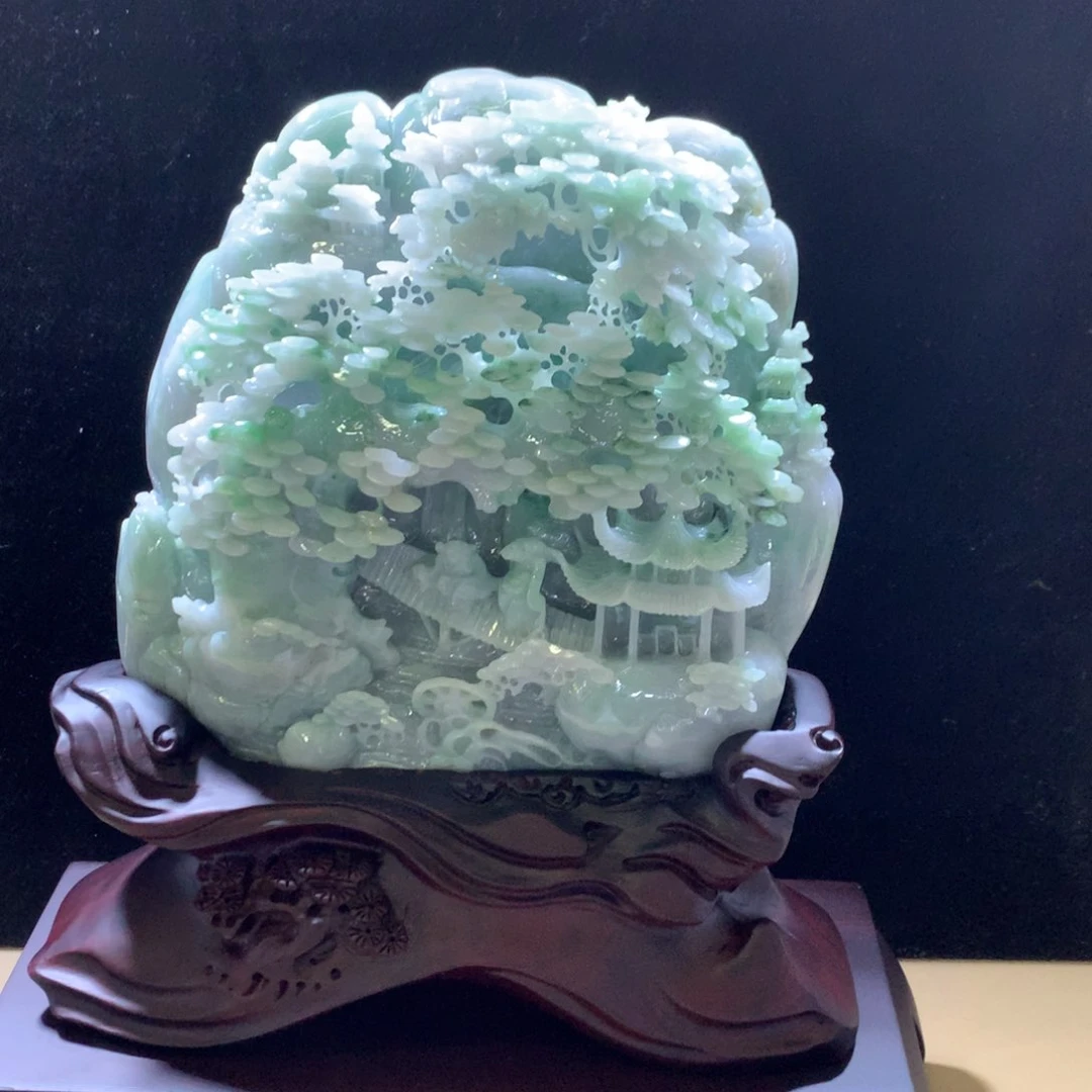 翡翠摆件未镶嵌须*刚