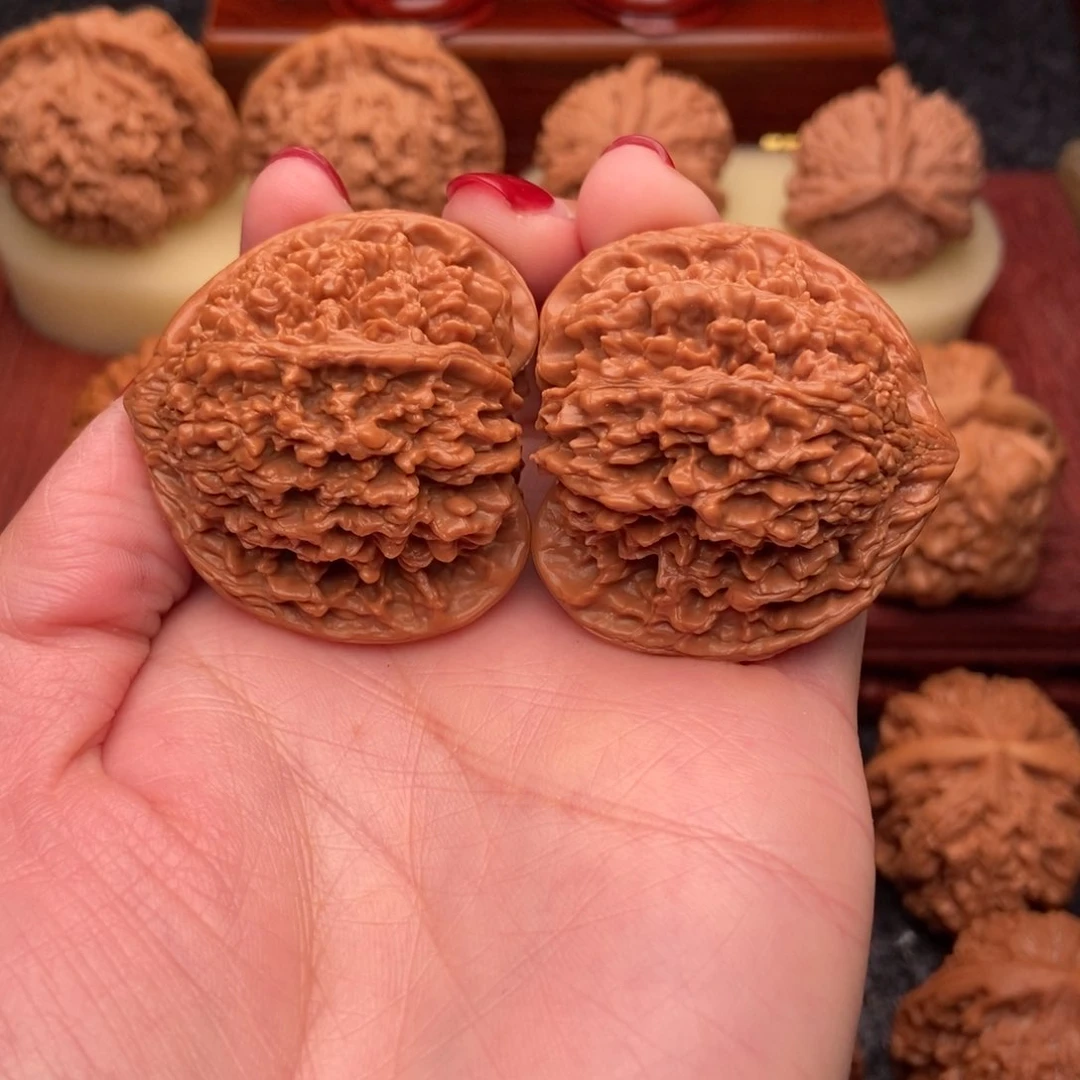 桃核把件～***～满天星狮子头44