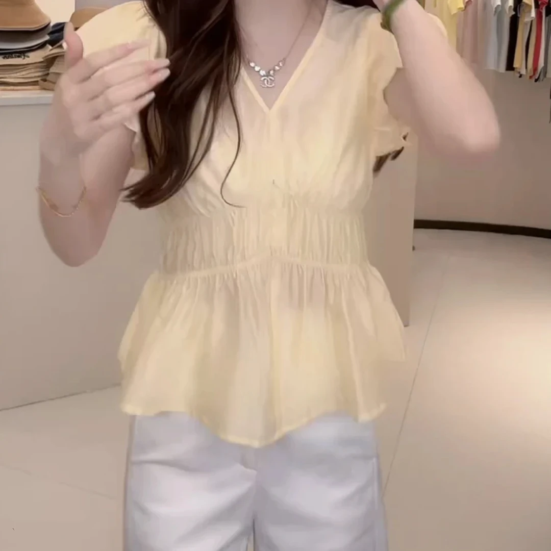 设计感小众纯色褶皱V领短袖衬衫女夏款褶皱收腰显瘦时尚减龄上衣